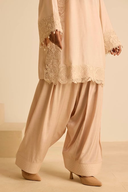 Inej_Peach Cotton, Silk Pearls Kashmiri Kurta Set _at_Aza_Fashions