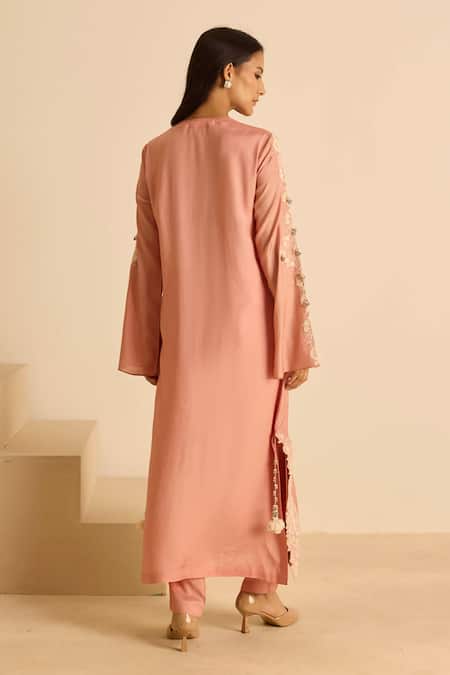 Inej Pink Embroidered Straight Kurta Set 