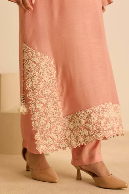 Inej_Pink Cotton, Silk Pearls, Tassels Round Neck Embroidered Straight Kurta Set _at_Aza_Fashions