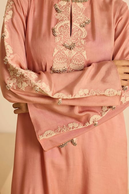 Buy_Inej_Pink Cotton, Silk Pearls, Tassels Round Neck Embroidered Straight Kurta Set 