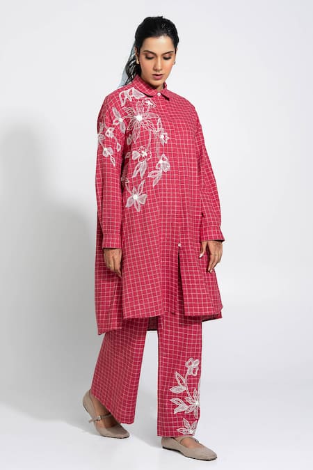 Buy_Pants And Pajamas_Red Handloom Cotton Embroidery Collared Hand Woven Kurta Set _Online_at_Aza_Fashions
