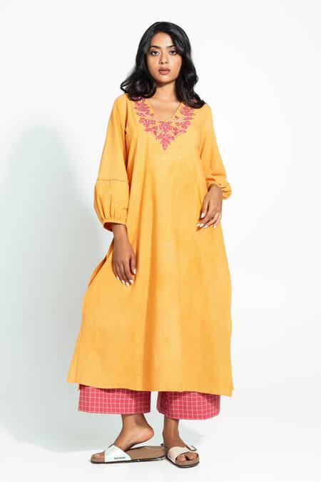 Buy_Pants And Pajamas_Mustard Handloom , Embroidery V-neck Hand Woven Set 