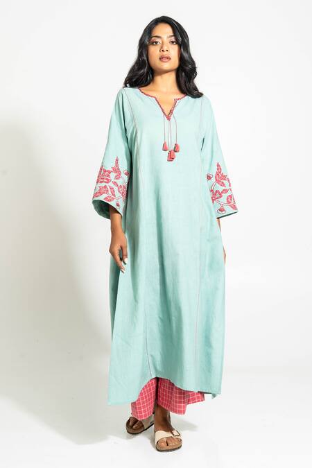 Pants And Pajamas_Aqua Handloom , Embroidery V-neck Hand Woven Kurta Set _Online_at_Aza_Fashions
