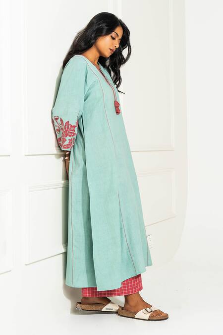 Buy_Pants And Pajamas_Aqua Handloom , Embroidery V-neck Hand Woven Kurta Set _Online_at_Aza_Fashions