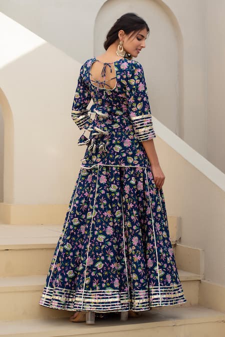 Pomcha Jaipur Floral Print Kurta Set With Dupatta 