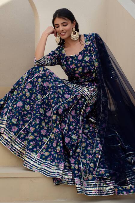 Shop Pomcha Jaipur Blue Cotton, Net Tassels Round Neck Floral Print Kurta Set With Dupatta Shop_Pomcha Jaipur_Blue Cotton, Net Tassels Round Neck Floral Print Kurta Set With Dupatta