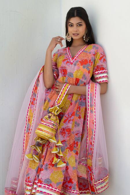 Pomcha Jaipur Pink Cotton, Net V-neck Floral Printed Anarkali Kurta Set at Aza Fashions Pomcha Jaipur_Pink Cotton, Net V-neck Floral Printed Anarkali Kurta Set _at_Aza_Fashions