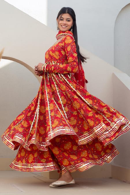 Buy_Pomcha Jaipur_Red Cotton, Net Embroidery, Zari Square Neck Floral Anarkali Set With Dupatta _Online_at_Aza_Fashions