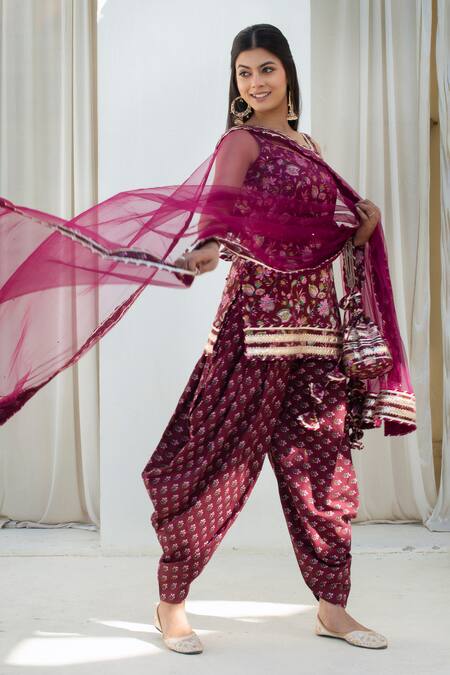 Buy_Pomcha Jaipur_Wine Cotton, Net Embroidery V-neck Printed Kurta Set With Dhoti Pant _Online_at_Aza_Fashions
