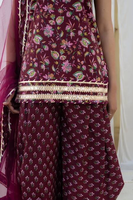 Shop_Pomcha Jaipur_Wine Cotton, Net Embroidery V-neck Printed Kurta Set With Dhoti Pant 