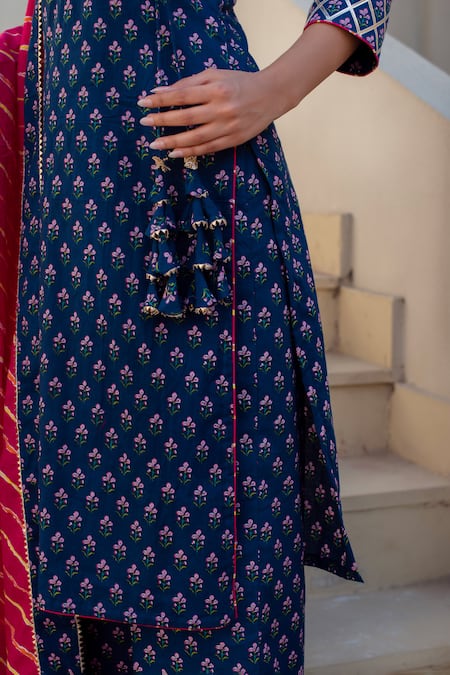 Shop Pomcha Jaipur Blue Cotton Embroidery Open Neck Printed Kurta Set Shop_Pomcha Jaipur_Blue Cotton Embroidery Open Neck Printed Kurta Set