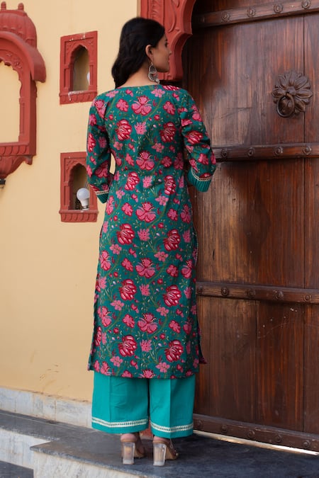 Pomcha Jaipur_Teal Cotton, Net Embroidery V-neck Blue Floral Printed Kurta Set _Online_at_Aza_Fashions