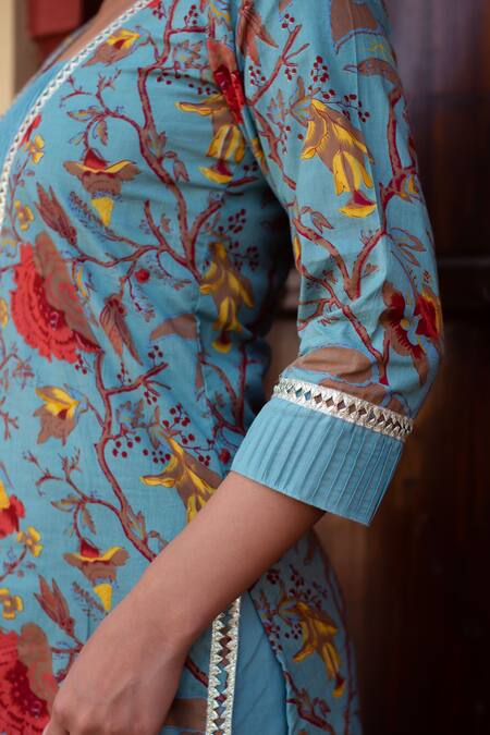 Buy Pomcha Jaipur Blue Cotton, Net Embroidery V-neck Floral Printed Kurta Set Buy_Pomcha Jaipur_Blue Cotton, Net Embroidery V-neck Floral Printed Kurta Set