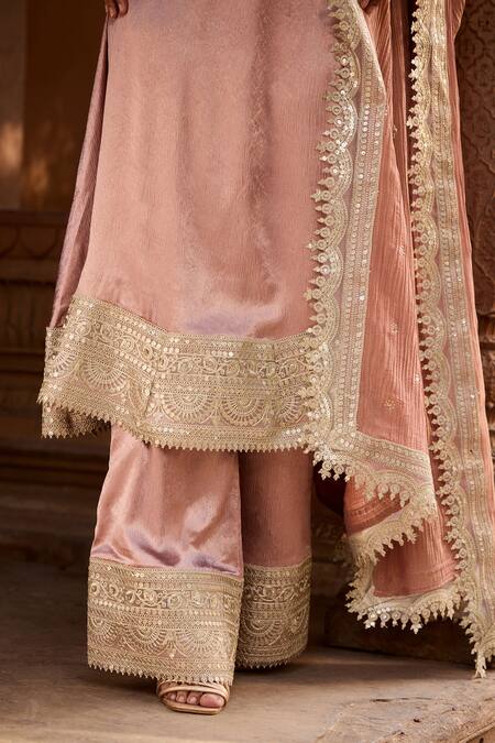 Buy SAANJH BY LEA Mauve Satin, Crepe Lace, Embroidery Sweetheart Neck Crush Anarkali Set Buy_SAANJH BY LEA_Mauve Satin, Crepe Lace, Embroidery Sweetheart Neck Crush Anarkali Set