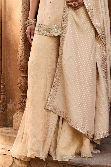 SAANJH BY LEA_Gold Tissue Embroidery, Zari, Mirrors Sweetheart Neck Crinkled Kurta Set _Online_at_Aza_Fashions