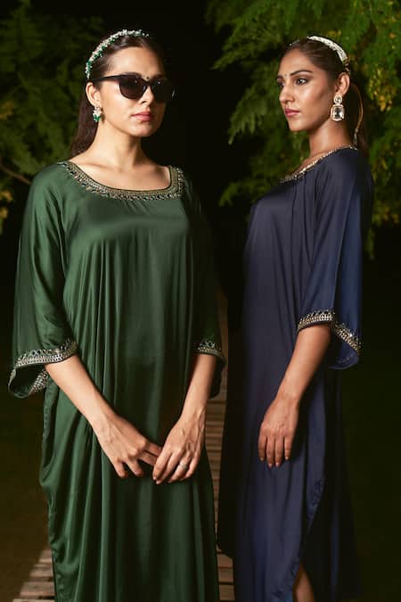Sheeshakari Green Silk Embroidery Round Neck Moss Hand Kaftan Online at Aza Fashions Sheeshakari_Green Silk Embroidery Round Neck Moss Hand Kaftan _Online_at_Aza_Fashions