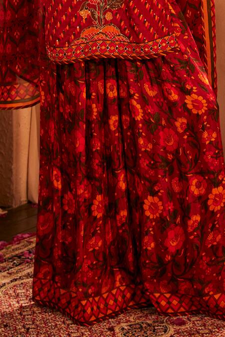 The Royaleum Red Silk Embroidery Scoop Neck Floral Kurta Set Online at Aza Fashions The Royaleum_Red Silk Embroidery Scoop Neck Floral Kurta Set _Online_at_Aza_Fashions