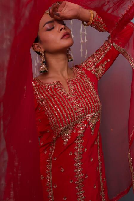 Shweta Dabas_Red Crepe, Silk Organza Sequins, Beads Round Neck Embroidered Sharara Set _at_Aza_Fashions