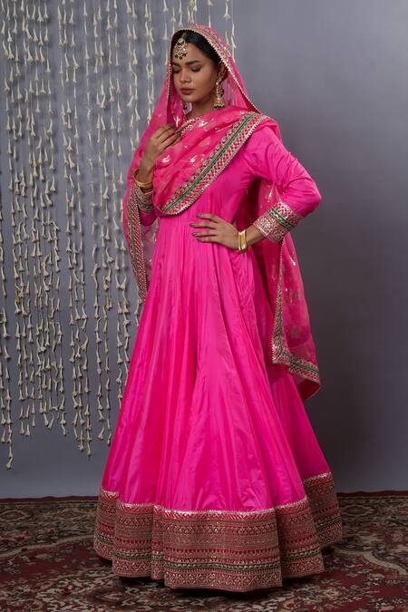 Shweta Dabas_Pink , Organza Zari, Embroidery Round Neck Zardozi Anarkali Set _Online_at_Aza_Fashions