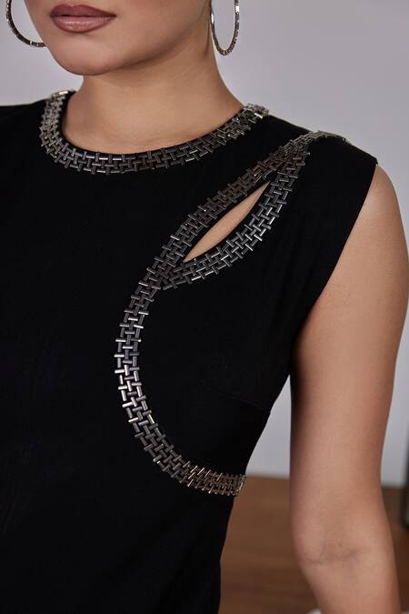 Buy Maenaam Black Polyester Metallic Thread Crew Tia Sleeveless Dress With Embellishments Online at Aza Fashions Buy_Maenaam_Black Polyester Metallic Thread Crew Tia Sleeveless Dress With Embellishments_Online_at_Aza_Fashions