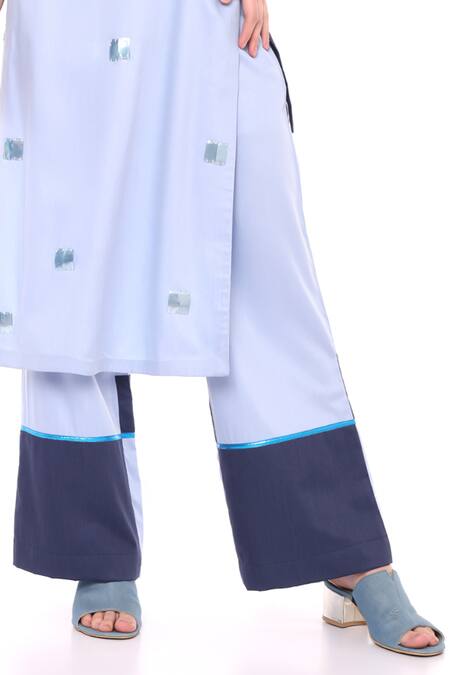Maenaam Blue Viscose Round Neck Color Block Tunic And Pants Set at Aza Fashions Maenaam_Blue Viscose Round Neck Color Block Tunic And Pants Set_at_Aza_Fashions