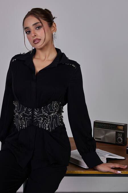 Maenaam_Black Polyester Embroidery Collared Tailored Shirt And Pant Set_Online_at_Aza_Fashions