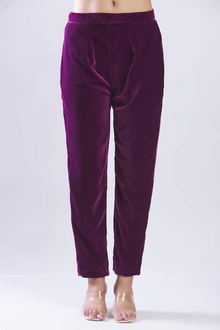 Samyukta Singhania_Purple Velvet Embroidery Round Neck Heavy Kurta Set With Dupatta _Online_at_Aza_Fashions