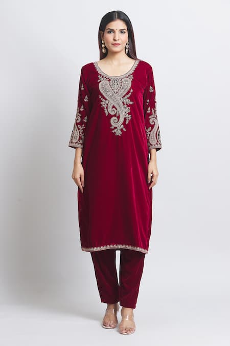 Shop_Samyukta Singhania_Maroon Velvet Embroidery Scoop Neck Kurta Set With Dupatta _Online_at_Aza_Fashions