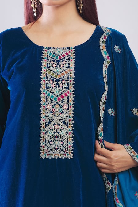 Shop_Samyukta Singhania_Blue Velvet Embroidery Round Neck Heavy Kurta Set _Online_at_Aza_Fashions