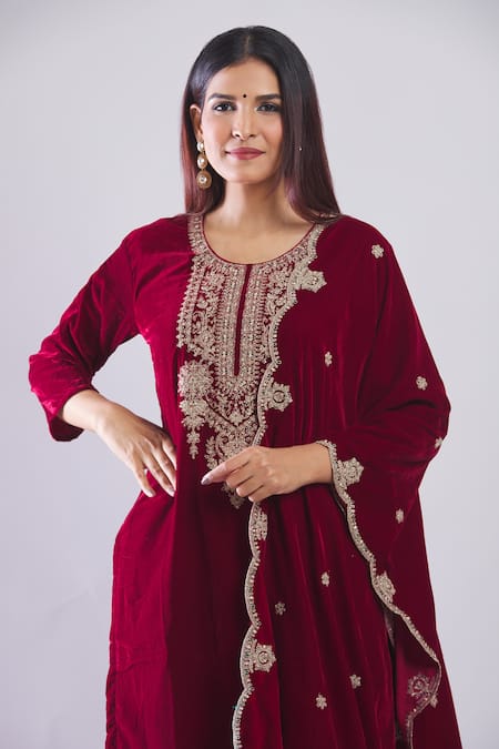 Shop_Samyukta Singhania_Maroon Velvet Embroidery Round Neck Kurta Set With Dupatta _Online_at_Aza_Fashions