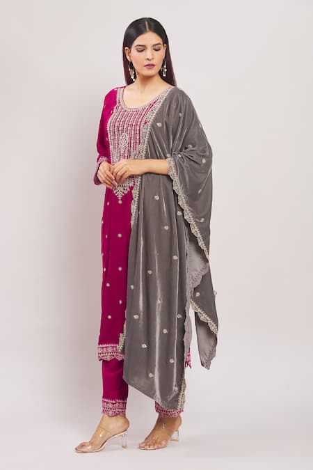 Shop_Samyukta Singhania_Magenta Velvet Embroidery Round Neck Kurta Set With Dupatta _Online_at_Aza_Fashions
