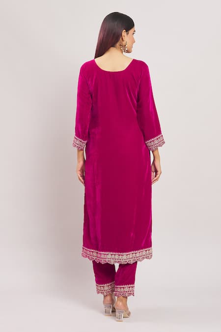 Shop_Samyukta Singhania_Magenta Velvet Embroidery Round Neck Kurta Set With Dupatta _at_Aza_Fashions