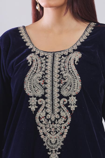 Shop Samyukta Singhania Navy Velvet Embroidery Round Neck Blue Kurta Set With Dupatta Online at Aza Fashions Shop_Samyukta Singhania_Navy Velvet Embroidery Round Neck Blue Kurta Set With Dupatta _Online_at_Aza_Fashions