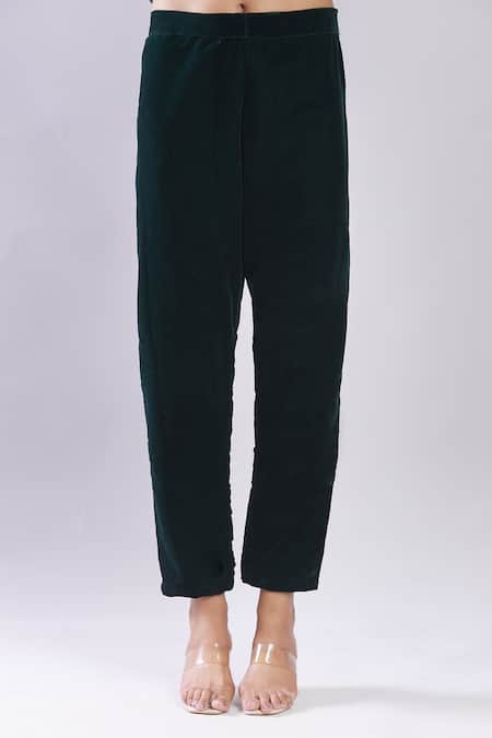 Samyukta Singhania Green Velvet Embroidery Round Neck Bottle Kurta Set With Dupatta Online at Aza Fashions Samyukta Singhania_Green Velvet Embroidery Round Neck Bottle Kurta Set With Dupatta _Online_at_Aza_Fashions