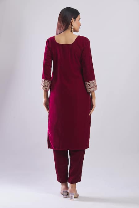 Shop Samyukta Singhania Maroon Velvet Embroidery V-neck Heavy Kurta Set at Aza Fashions Shop_Samyukta Singhania_Maroon Velvet Embroidery V-neck Heavy Kurta Set _at_Aza_Fashions