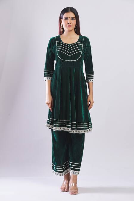 Naintara Bajaj Green Velvet Gota Patti Round Neck Kurta Set Online at Aza Fashions Naintara Bajaj_Green Velvet Gota Patti Round Neck Kurta Set _Online_at_Aza_Fashions
