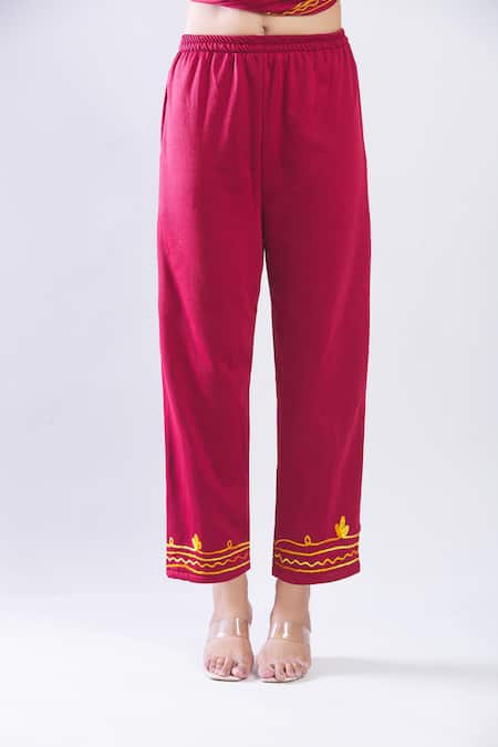 Buy_Naintara Bajaj_Pink Fleece Embroidery Round Neck Woolen Kurta Set _Online_at_Aza_Fashions