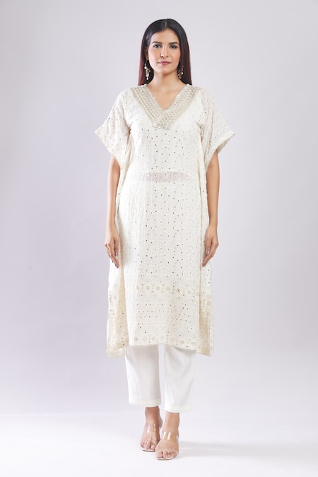 Samyukta Singhania_Cream Silk, Georgette Embroidery V-neck Chikankari Kurta And Trouser Set _at_Aza_Fashions