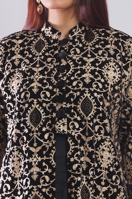 Buy_Naintara Bajaj_Black Velvet Embroidery Mandarin Collar Kurta Set With Long Shrug 