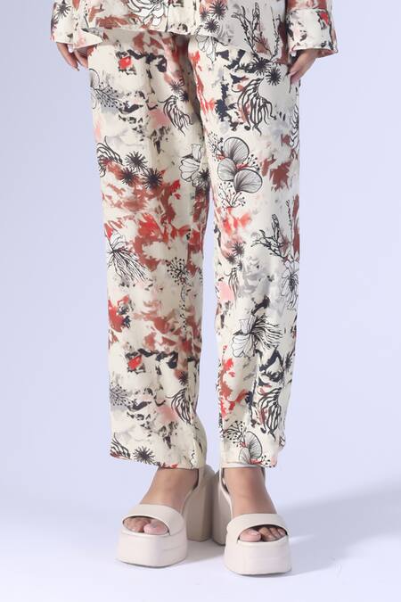 Klad Beige Crepe Collared Seagrass Printed Coordinated Set Online at Aza Fashions Klad_Beige Crepe Collared Seagrass Printed Coordinated Set_Online_at_Aza_Fashions