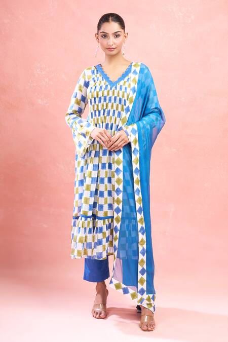 Taro_Multi Color Cotton V-neck Cloudburst Plaid Kurta Set_Online_at_Aza_Fashions