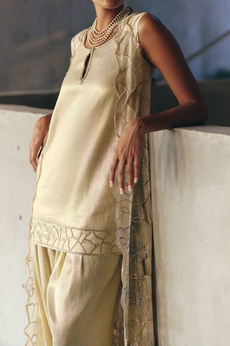 Buy_Label Nimbus_Gold Tissue Beads, Embroidery, Zari Keyhole , Round Kurta Set _Online_at_Aza_Fashions