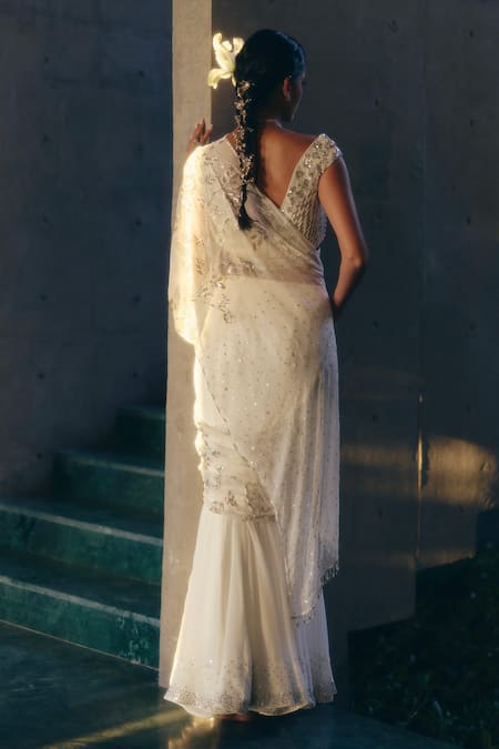 Label Nimbus Hand Embroidered Georgette Saree Set 