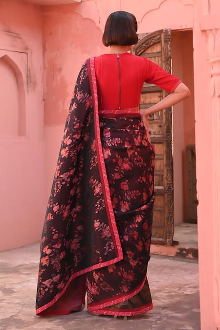 Kasturi Kundal Tanchoi Handloom Saree Set 