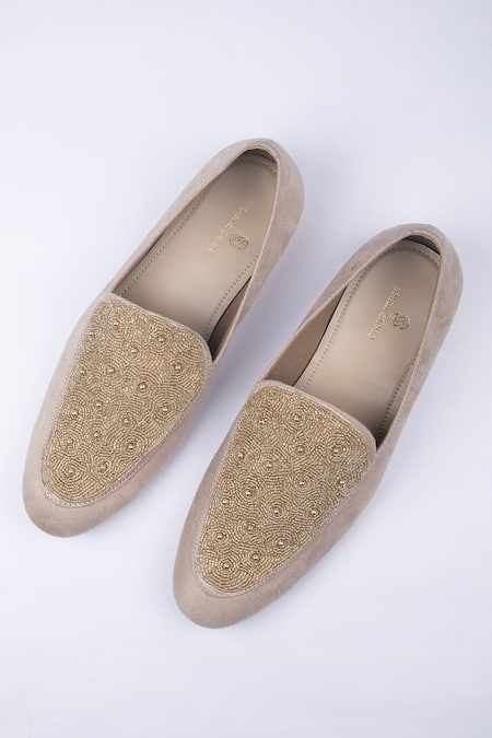 Schon Zapato Shahi Beige Hand-Embroidered Shoes 