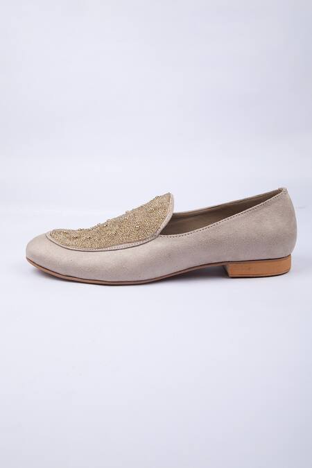 Buy_SCHON ZAPATO_Beige Shahi Hand-embroidered Shoes _Online_at_Aza_Fashions