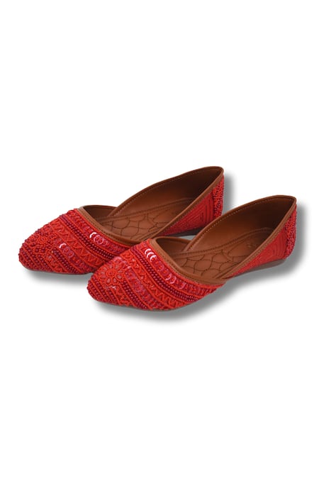 Shop_Yassio_Red Embroidered Vegan Juttis _at_Aza_Fashions