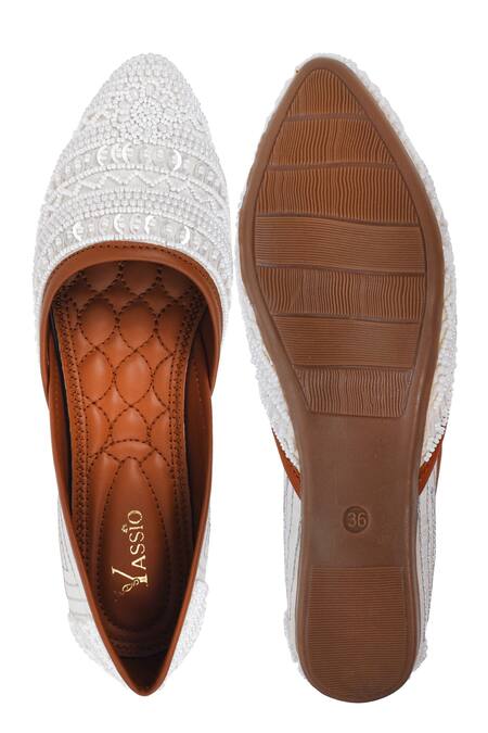 Shop_Yassio_White Embroidered Vegan Juttis _Online_at_Aza_Fashions