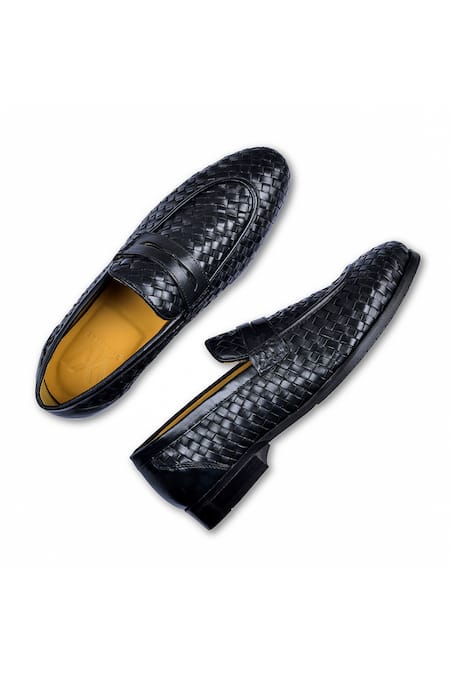 Wednesday Lifestyle Intrecciato Weave Black Designer Shoes 