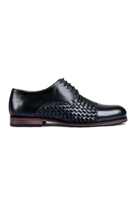 Shop_Wednesday Lifestyle_Black Intrecciato Weave Designer Shoes _at_Aza_Fashions